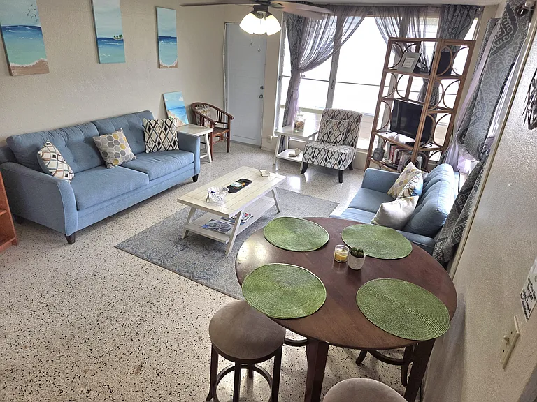67 Golden Rock Est — Photo 10