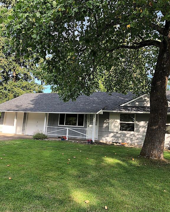 1st image of 217 Saint Louis Way