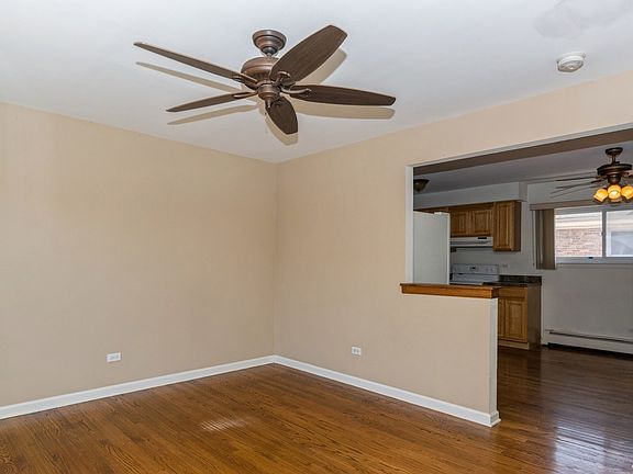 3rd image of 4030 Joliet Ave APT 5