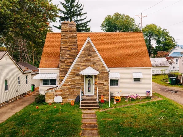 1252 Kenilworth Ave, Coshocton, OH 43812