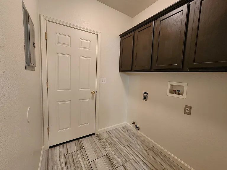 1344 Guiness Way — Photo 16