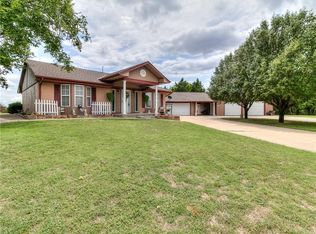 114 Apple Ridge Rd, Crescent, OK 73028