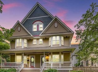 490 Laurel Ave, Saint Paul, MN 55102