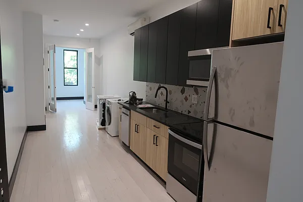 Rented by Spot It Realty LLC | media 1