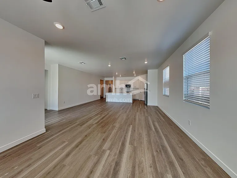 13121 N Mustang Crossing Rd — Photo 6