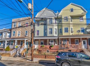 125 W 19th St #R3, Bayonne, NJ 07002