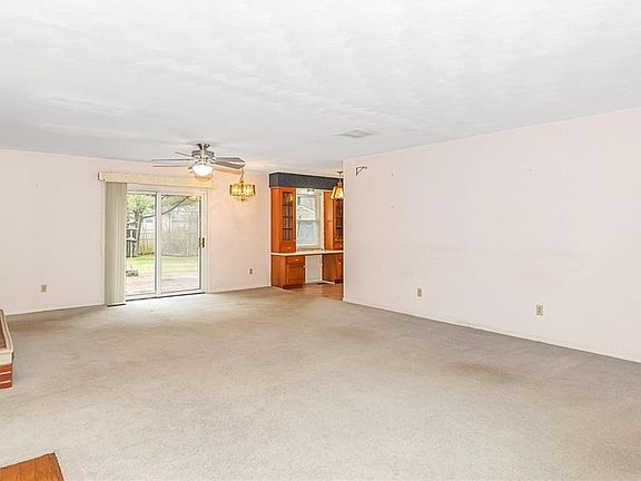 4th image of 23 Wilson Dr
