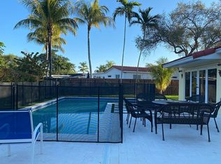 9660 SW 103 Avenue Rd, Miami, FL 33176