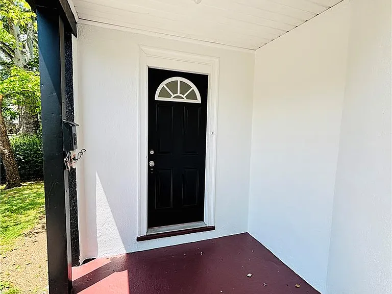 551 Park Pl — Photo 15
