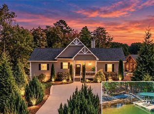 191 Palmetto Pointe Dr, Salem, SC 29676