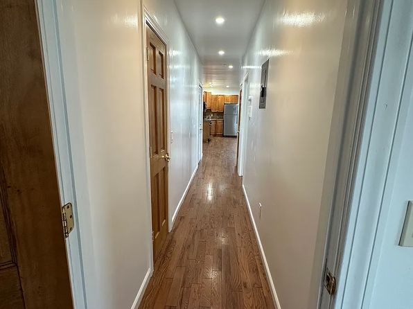 37 Independence St FLOOR 2