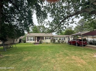 806 E Florida Ave, Union City, TN 38261