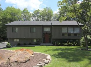 95 Mitchell Rd, Somers, NY 10589