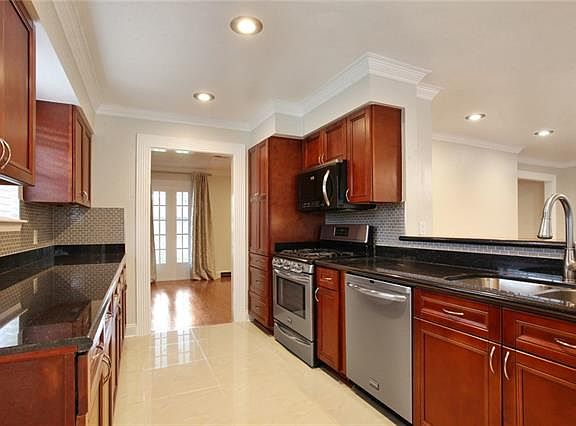 5th image of 4012 Briant Dr