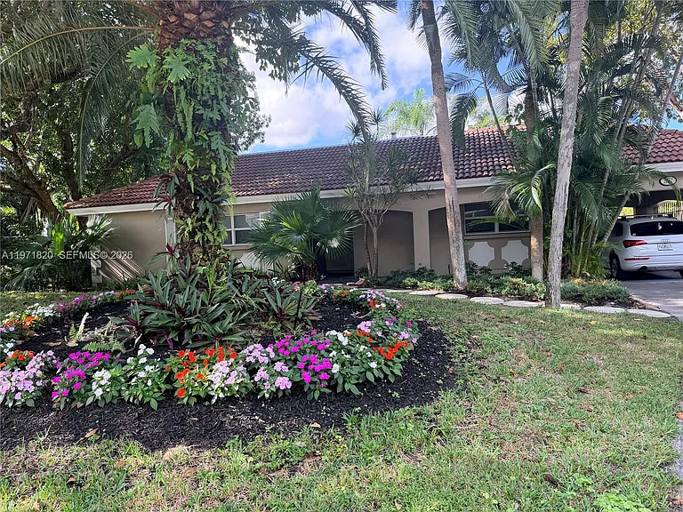 2857 N Palm Aire Dr #2857 — Photo 1