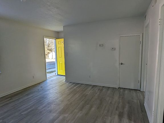 4th image of 1507 Tucker St #D