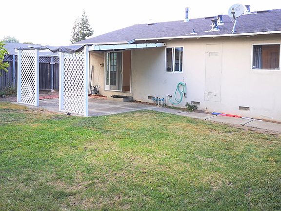 2nd image of 4790 Denevi Dr