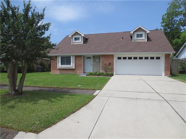 1st image of 2718 Huckleberry Ln