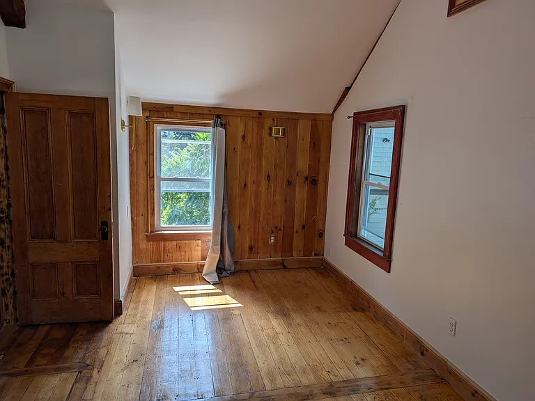 Rear Bedroom