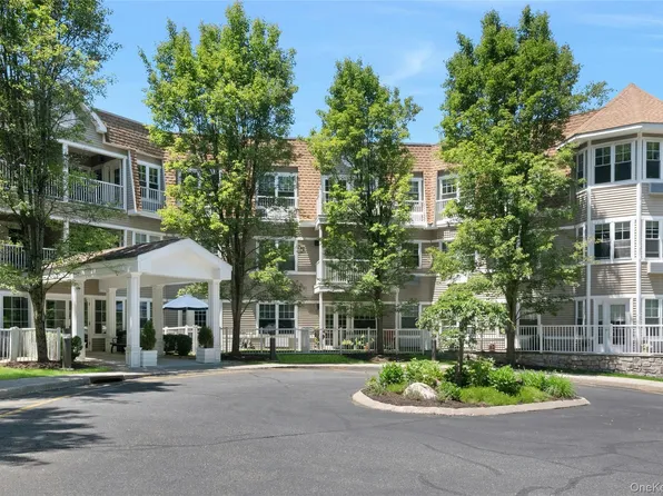 314 Sutton Drive #314, Mount Kisco, NY 10549