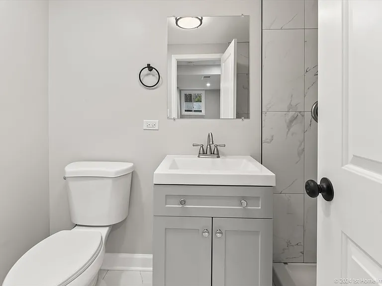 741 Yates Ave — Photo 3