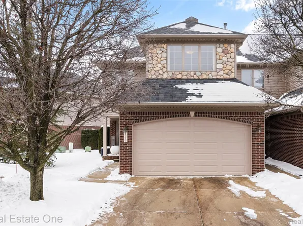 47630 Lorie Ln, Chesterfield, MI 48047