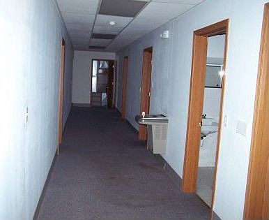 5th image of 310 W Plaza Dr