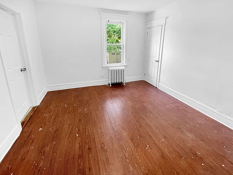 206 Evergreen Ave #B — Photo 5