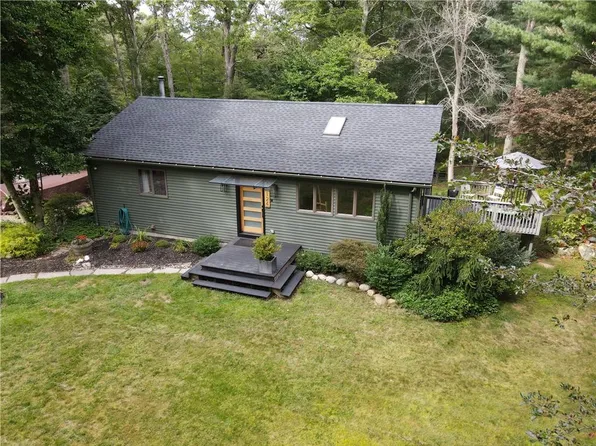 124 Biscuit City Rd, Charlestown, RI 02813