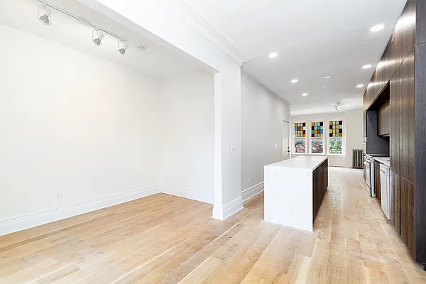 Rented by Compass | media 8