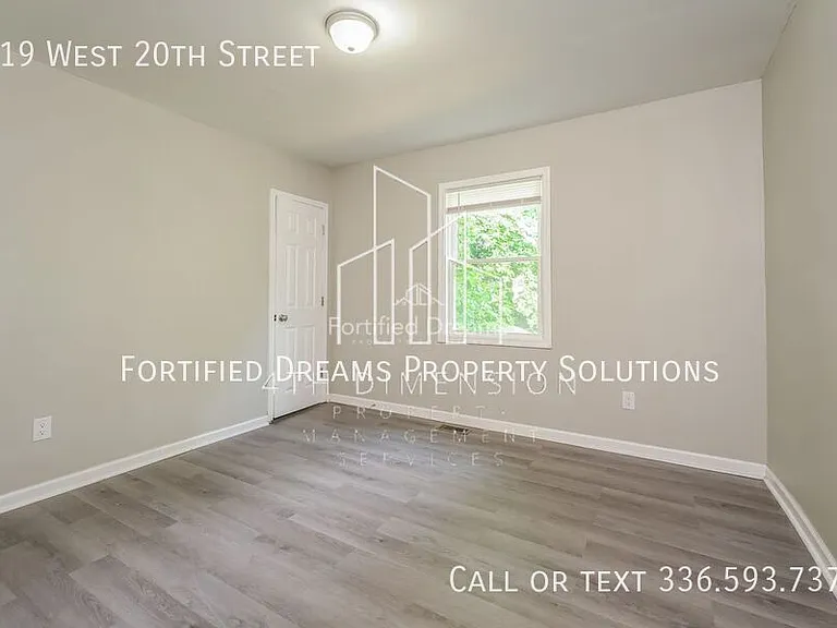 519 W 20th St — Photo 12