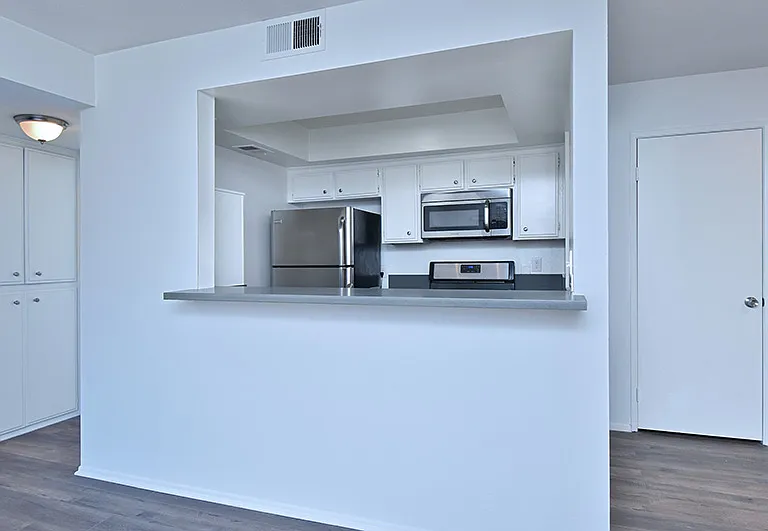 4235 Whitsett Ave #201 — Photo 28