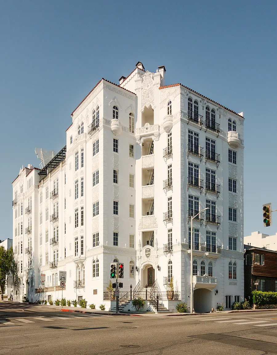 N Sweetzer Ave, West Hollywood — Photo 3