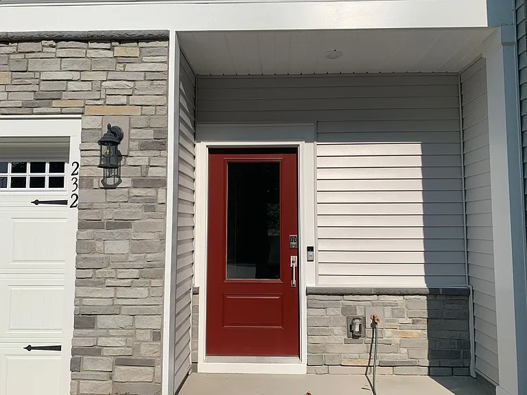 232 Hank Way — Photo 2