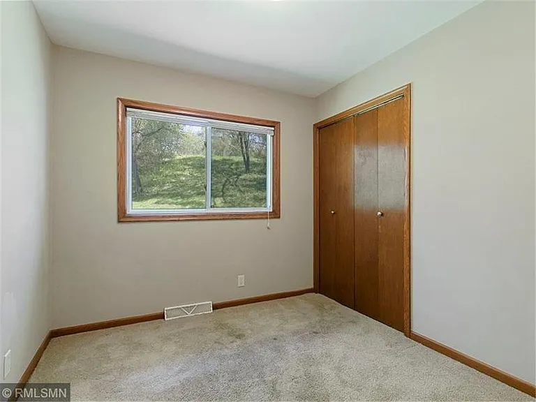 16020 Temple Dr — Photo 10