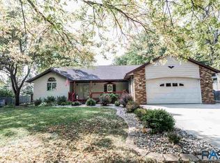 407 N Main Ave, Hartford, SD 57033