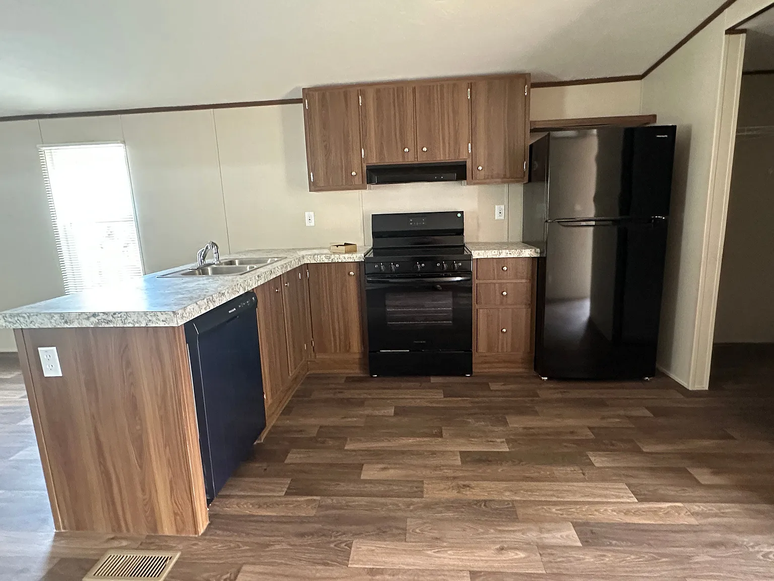 2 bed, 2.0 bath, $1,200 — Photo 3