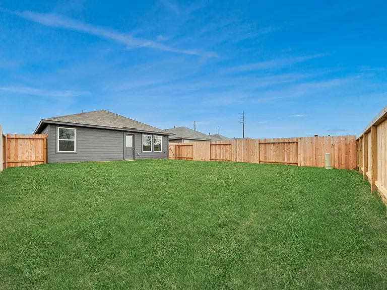 29643 Knollwood Bay Rd — Photo 32