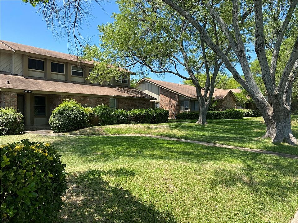 1st image of 1601 W Braker Ln #A