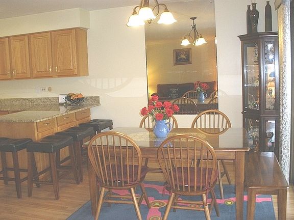 3rd image of 1405 Chartres Dr APT B2