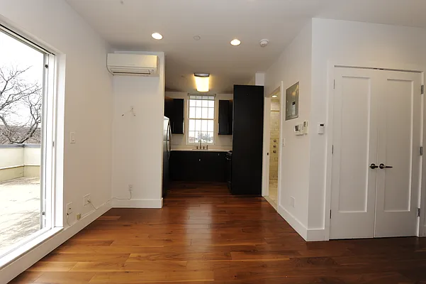 Rented by Compass | media 4