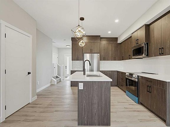 5th image of 4353 W 61st Ave