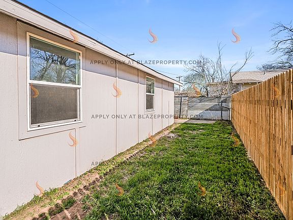 3rd image of 3110 San Jacinto Ave