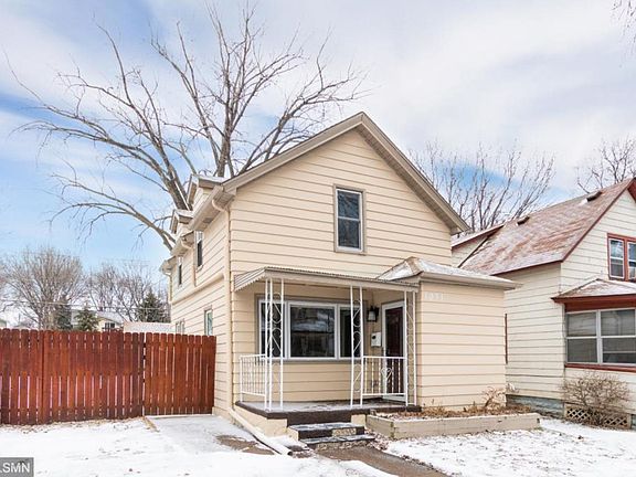 3rd image of 1031 Minnehaha Ave E