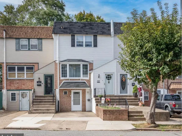 3646 N Hereford Ln, Philadelphia, PA 19114
