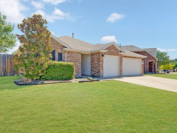 2nd image of 132 Redbud Dr