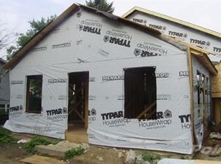 1020 Villa Vista Dr, Round Lake Beach, IL 60073