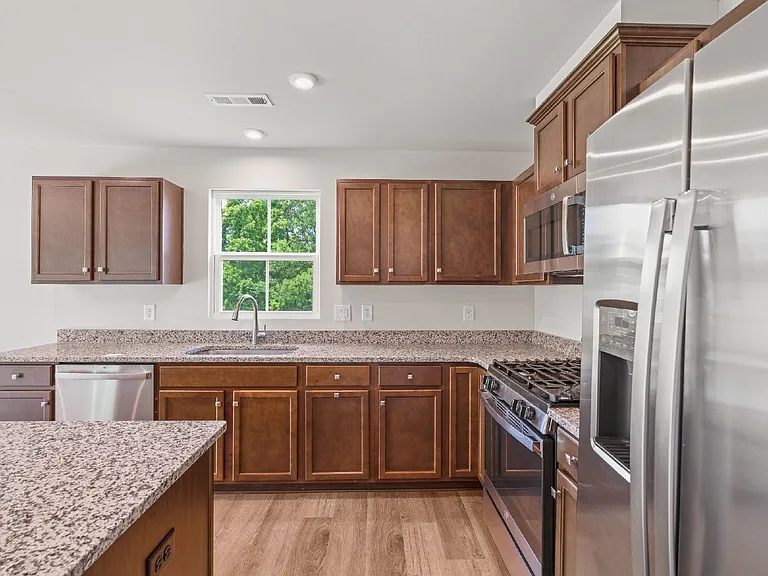 1103 Wilkinson Ln — Photo 16