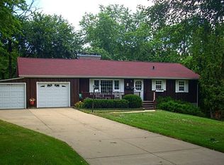2315 Monroe St, Burlington, IA 52601