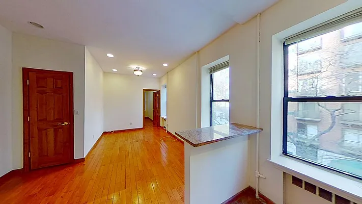 Rented by Bond New York | media 36